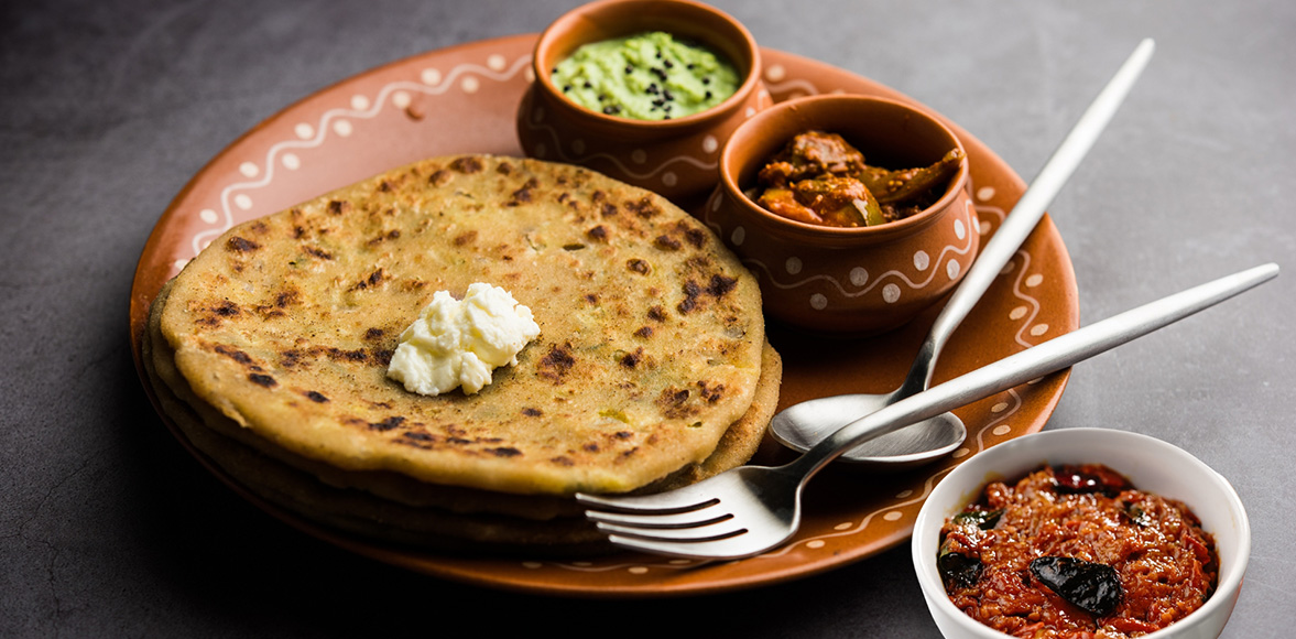 Aloo Paratha with Tomato Garlic Chutney